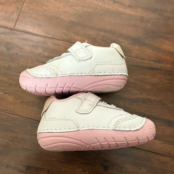 Stride Rite Adalyn Pink and White Little Girl Shoes-Size 4XW - Picture 7 of 9